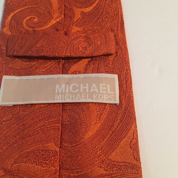 Michael Michael Kors Men’s Tie - Picture 2 of 2